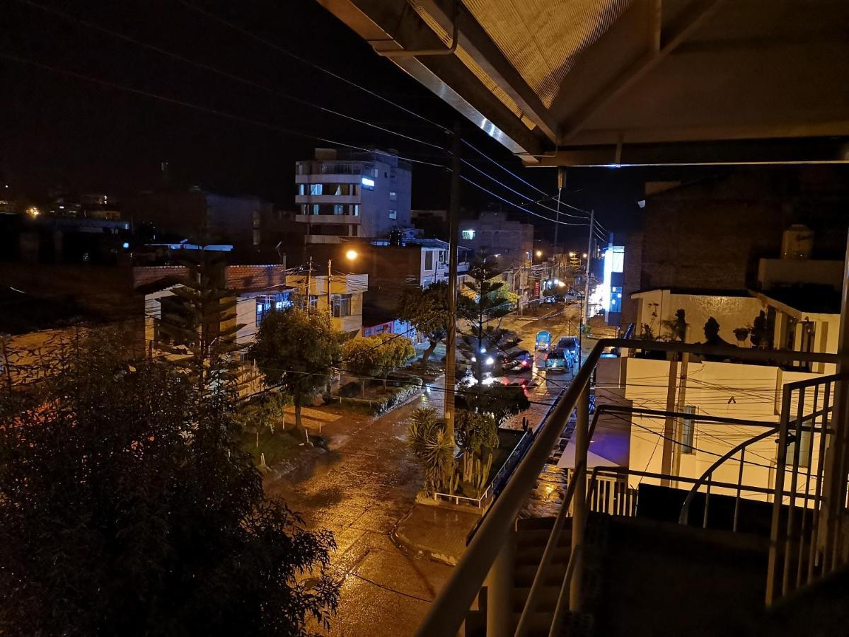 Hostel Las Gardenias Аякучо Экстерьер фото