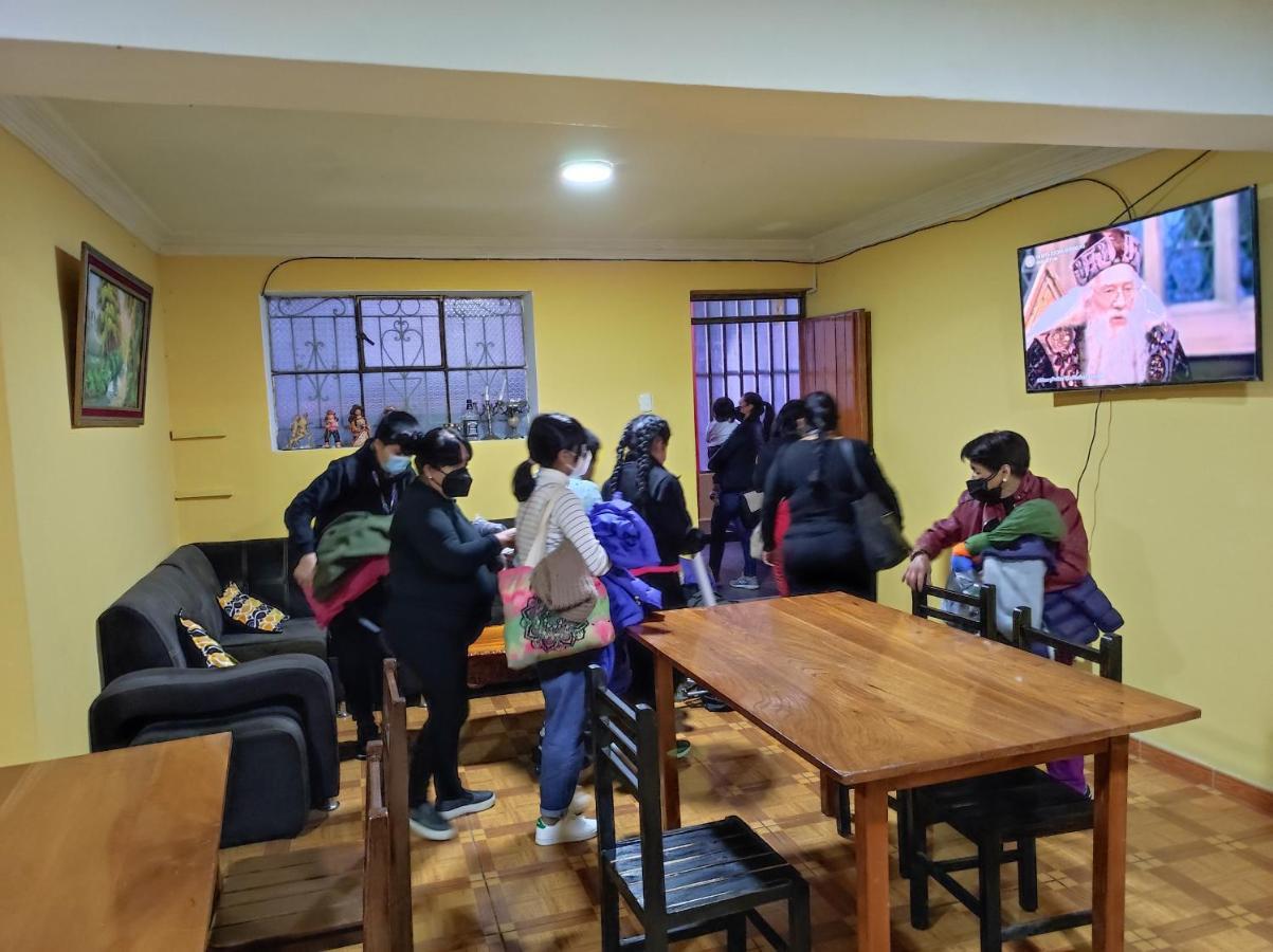 Hostel Las Gardenias Аякучо Экстерьер фото